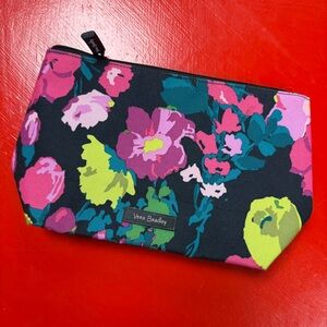 VERA BRADLEY SMALL COSMETIC MAKE UP TOILETRY FLORAL  PATTERN BAG